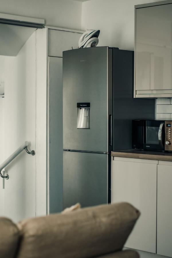 Dealhouse Apartments 10 ฮัดเดอร์สฟิลด์ ภายนอก รูปภาพ