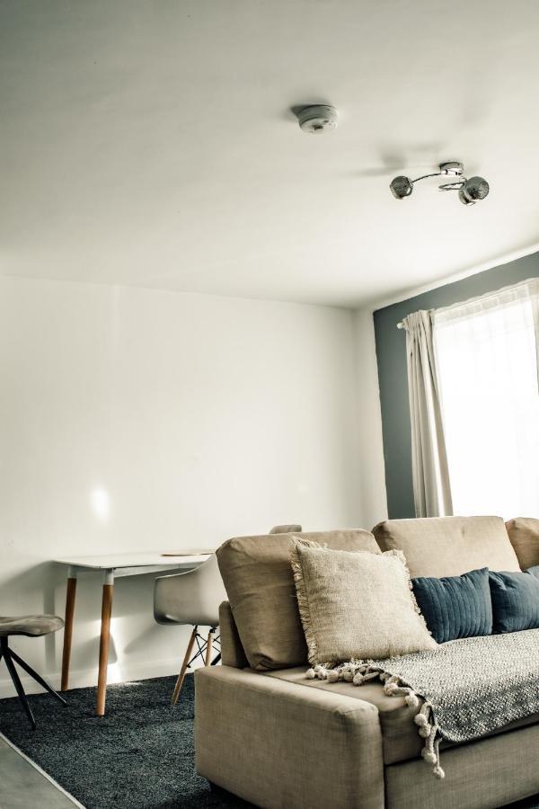 Dealhouse Apartments 10 ฮัดเดอร์สฟิลด์ ภายนอก รูปภาพ