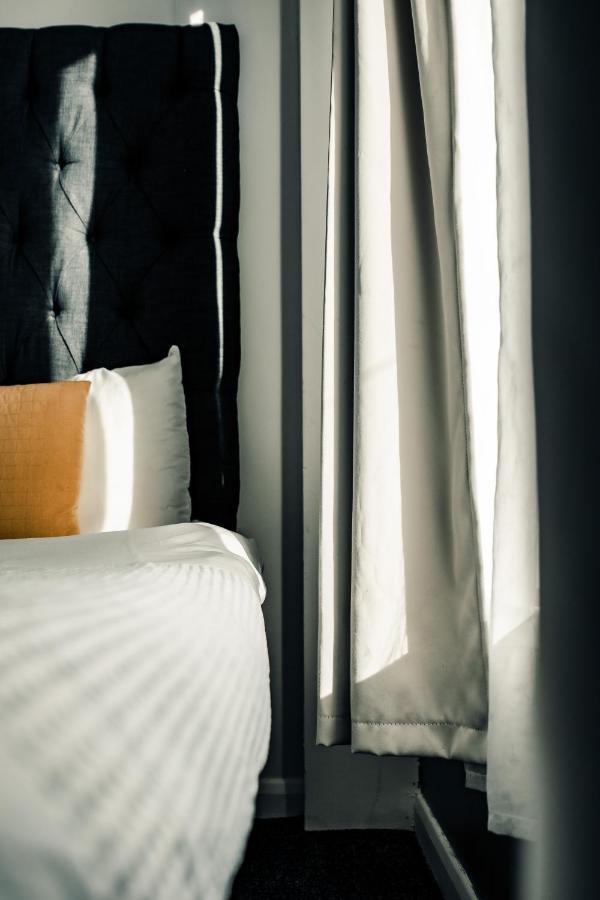 Dealhouse Apartments 10 ฮัดเดอร์สฟิลด์ ภายนอก รูปภาพ